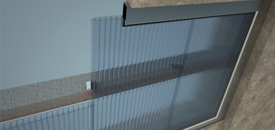 montaggio di finestratura continua traslucida
